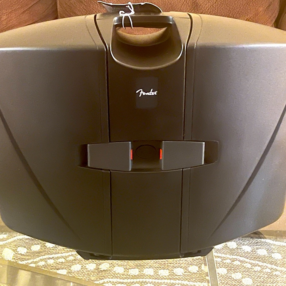 Fender Pass port PA System new with tags